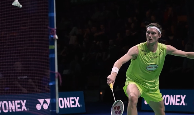 Viktor Axelsen Advances at 2025 German Open After a Tough Battle